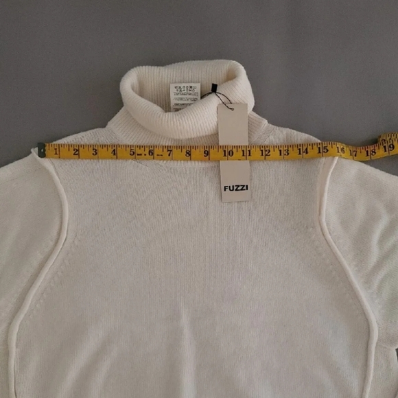💫Fuzzi Soft White Turtleneck Sweater 💫 - Picture 8 of 9